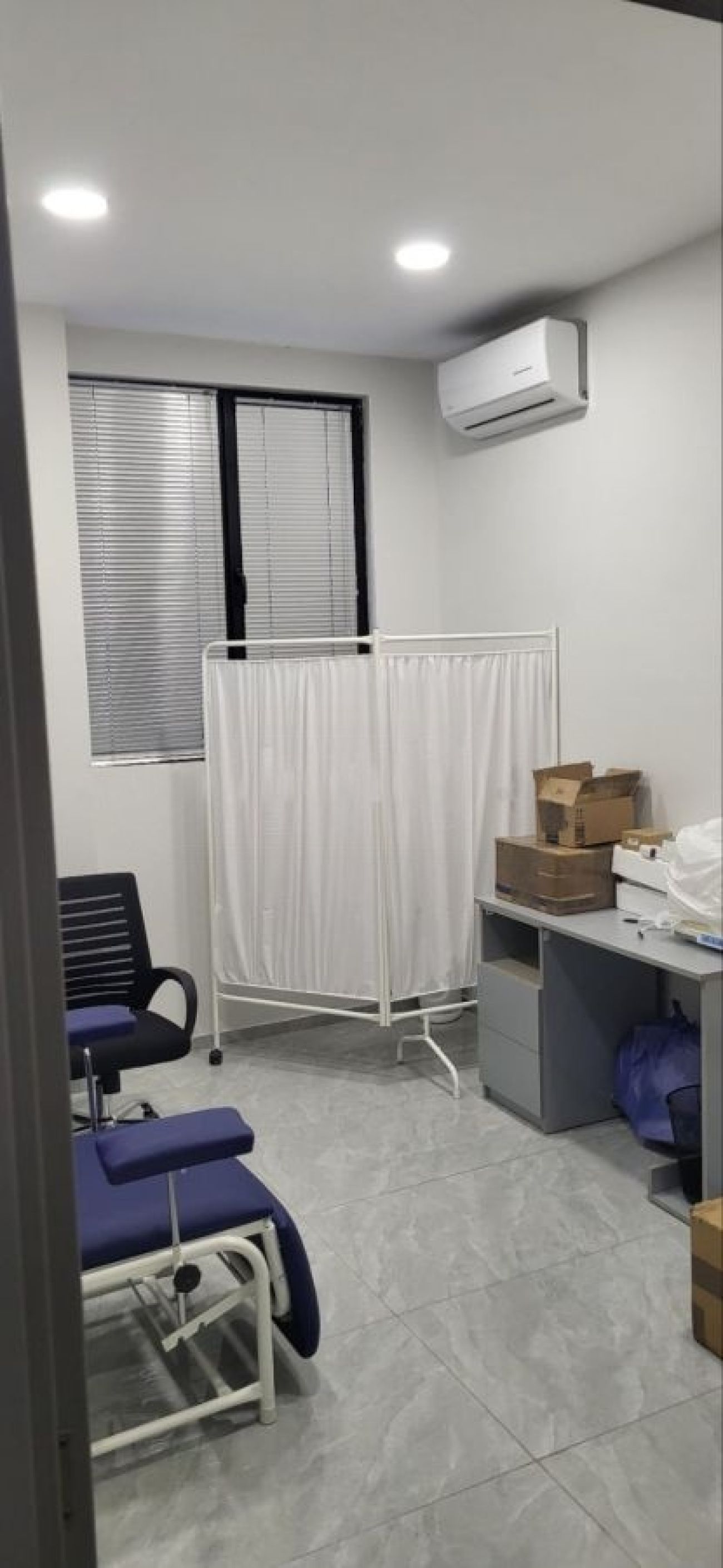 იყიდება 8 ოთახიანი ბინა - თბილისი