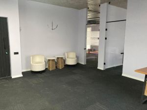 იყიდება 4 ოთახიანი ბინა - თბილისი