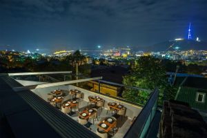 იყიდება 10 ოთახიანი ბინა - თბილისი