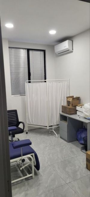 იყიდება 8 ოთახიანი ბინა - თბილისი