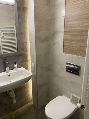 იყიდება 5 ოთახიანი ბინა - თბილისი