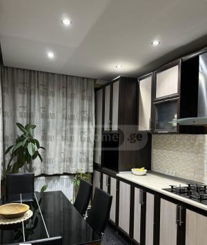 ქირავდება 3 ოთახიანი ბინა - თბილისი