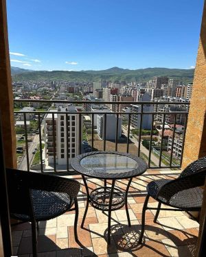 ქირავდება 2 ოთახიანი ბინა - თბილისი