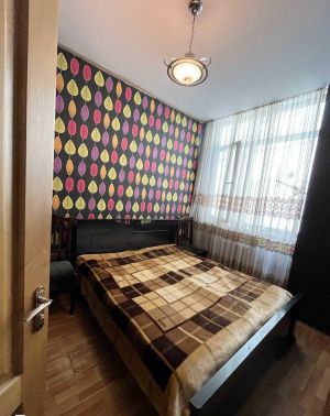 იყიდება 4 ოთახიანი ბინა - თბილისი