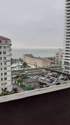 ქირავდება 3 ოთახიანი ბინა - ბათუმი