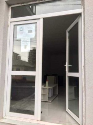 ქირავდება 40 კვმ კომერციული ფართი - ბათუმი