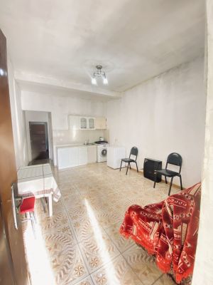 ქირავდება 2 ოთახიანი ბინა - ბათუმი