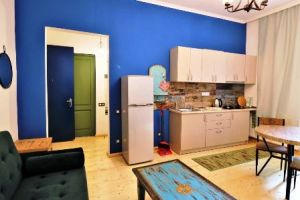 იყიდება 2 ოთახიანი ბინა - თბილისი