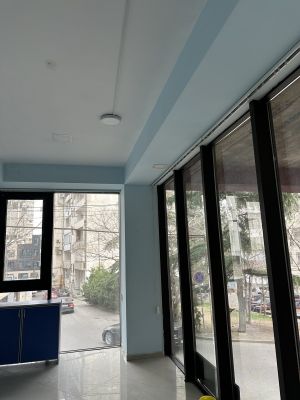 იყიდება 1000 კვმ კომერციული ფართი - თბილისი