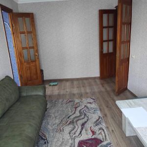 იყიდება 3 ოთახიანი ბინა - თბილისი