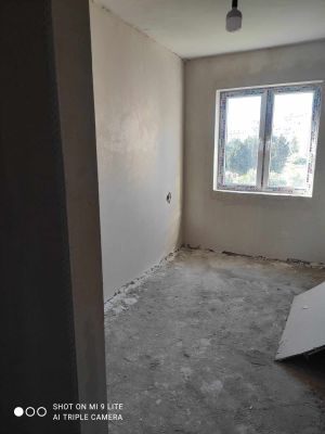 იყიდება 5 ოთახიანი ბინა - თბილისი