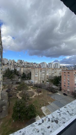 იყიდება 3 ოთახიანი ბინა - თბილისი