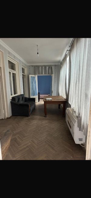 ქირავდება 4 ოთახიანი სახლი - თბილისი