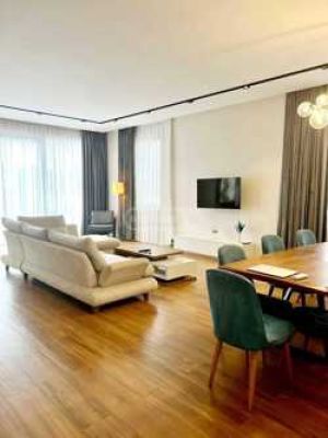 იყიდება 6 ოთახიანი სახლი - თბილისი