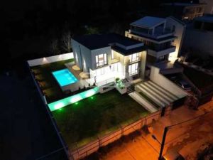 იყიდება 8 ოთახიანი სახლი - თბილისი