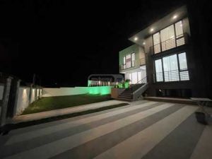 იყიდება 8 ოთახიანი სახლი - თბილისი