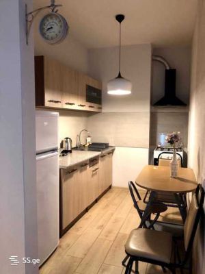 ქირავდება 2 ოთახიანი ბინა - თბილისი