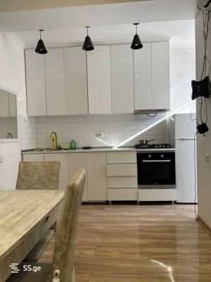 ქირავდება 2 ოთახიანი ბინა - თბილისი