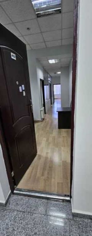 ქირავდება 85 კვმ კომერციული ფართი - თბილისი