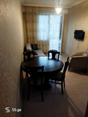 ქირავდება 2 ოთახიანი ბინა - თბილისი