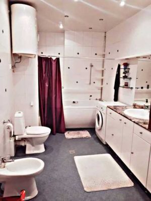 ქირავდება 2 ოთახიანი ბინა - თბილისი