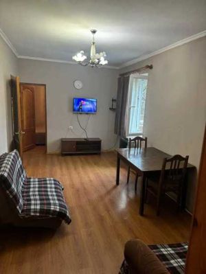 ქირავდება 2 ოთახიანი ბინა - თბილისი