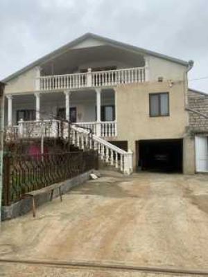 იყიდება 10 ოთახიანი სახლი - თბილისი