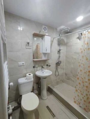 ქირავდება 4 ოთახიანი ბინა - თბილისი