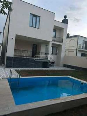 იყიდება 5 ოთახიანი სახლი - თბილისი