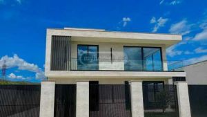 იყიდება 5 ოთახიანი სახლი - თბილისი