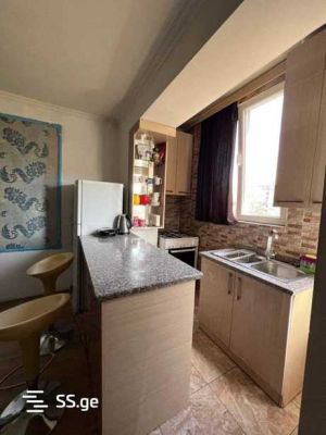 ქირავდება 2 ოთახიანი ბინა - თბილისი