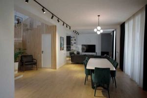 ქირავდება 6 ოთახიანი სახლი - თბილისი