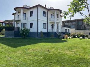 ქირავდება 5 ოთახიანი სახლი - თბილისი