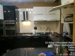 ქირავდება 10 ოთახიანი სახლი - თბილისი