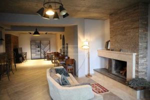 ქირავდება 10 ოთახიანი სახლი - თბილისი