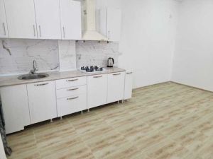 იყიდება 7 ოთახიანი სახლი - თბილისი