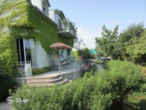 იყიდება 6 ოთახიანი სახლი - თბილისი