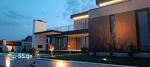 იყიდება 9 ოთახიანი სახლი - თბილისი