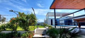 იყიდება 8 ოთახიანი სახლი - თბილისი