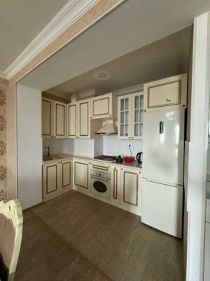 ქირავდება 4 ოთახიანი ბინა - თბილისი