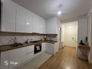 იყიდება 4 ოთახიანი ბინა - თბილისი