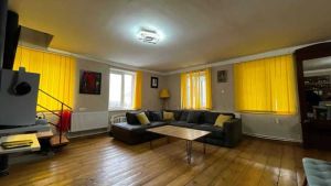 იყიდება 7 ოთახიანი სახლი - თბილისი