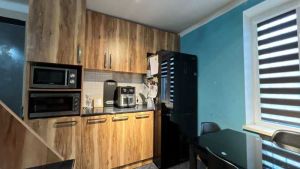 იყიდება 7 ოთახიანი სახლი - თბილისი