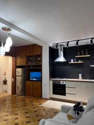 ქირავდება 4 ოთახიანი ბინა - თბილისი