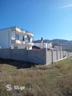 იყიდება 6 ოთახიანი სახლი - თბილისი