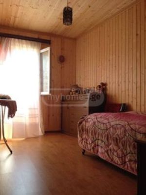 იყიდება 4 ოთახიანი სახლი - თბილისი