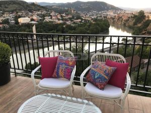 იყიდება 3 ოთახიანი ბინა - თბილისი