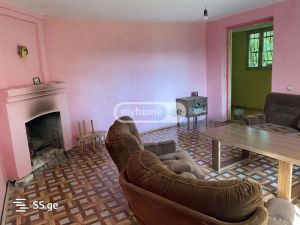 იყიდება 6 ოთახიანი სახლი - თბილისი