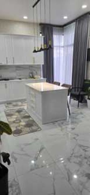 იყიდება 5 ოთახიანი სახლი - თბილისი