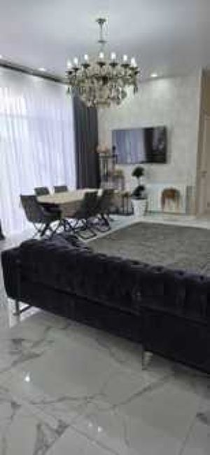 იყიდება 5 ოთახიანი სახლი - თბილისი